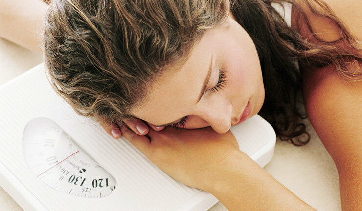 Як впливає сон на схуднення?